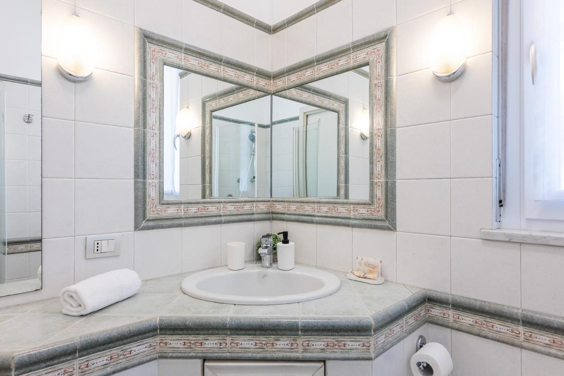 Flat In Center With Terrace, Near Garibaldi Fs Appartamento Milano