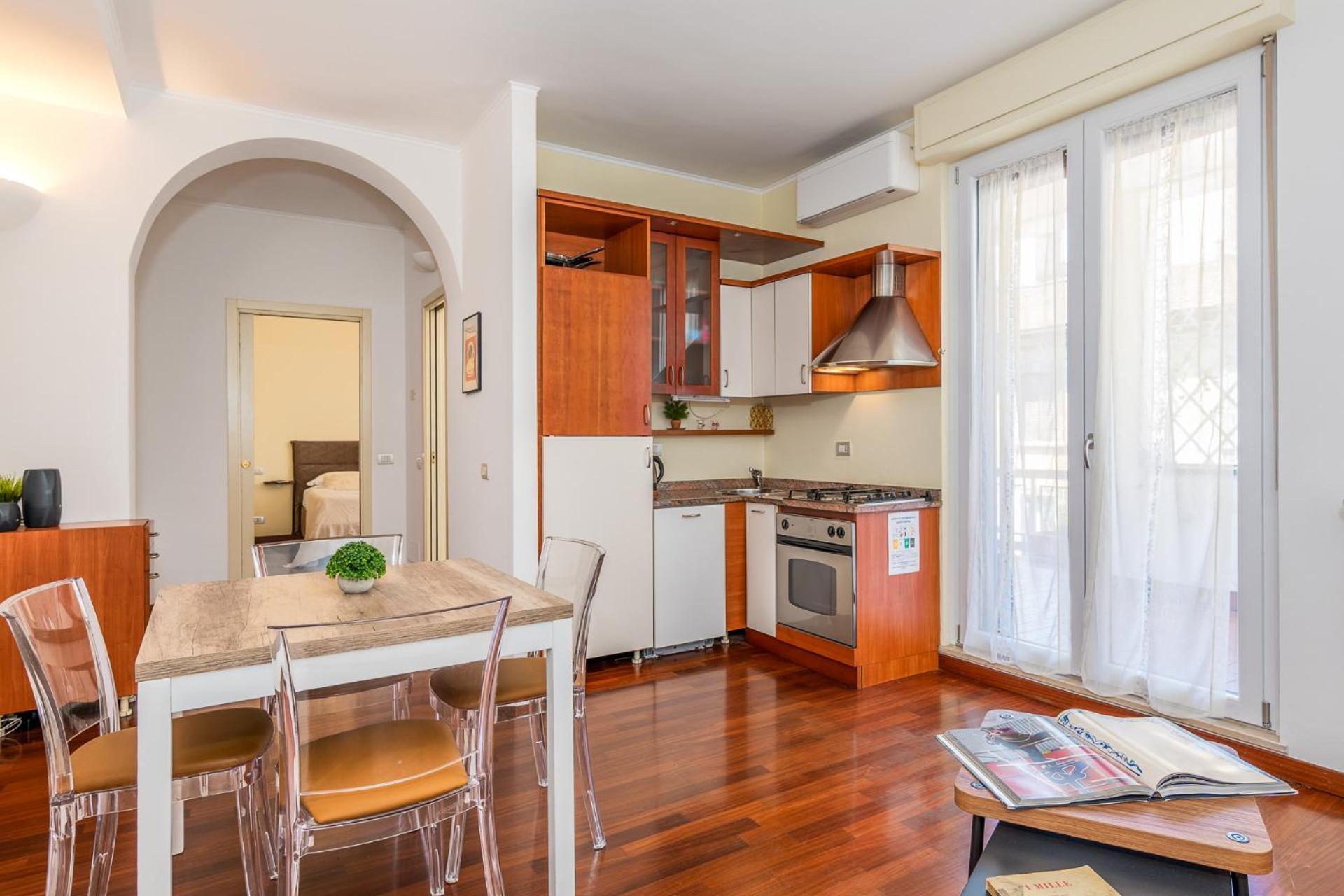 Flat In Center With Terrace, Near Garibaldi Fs * Milano