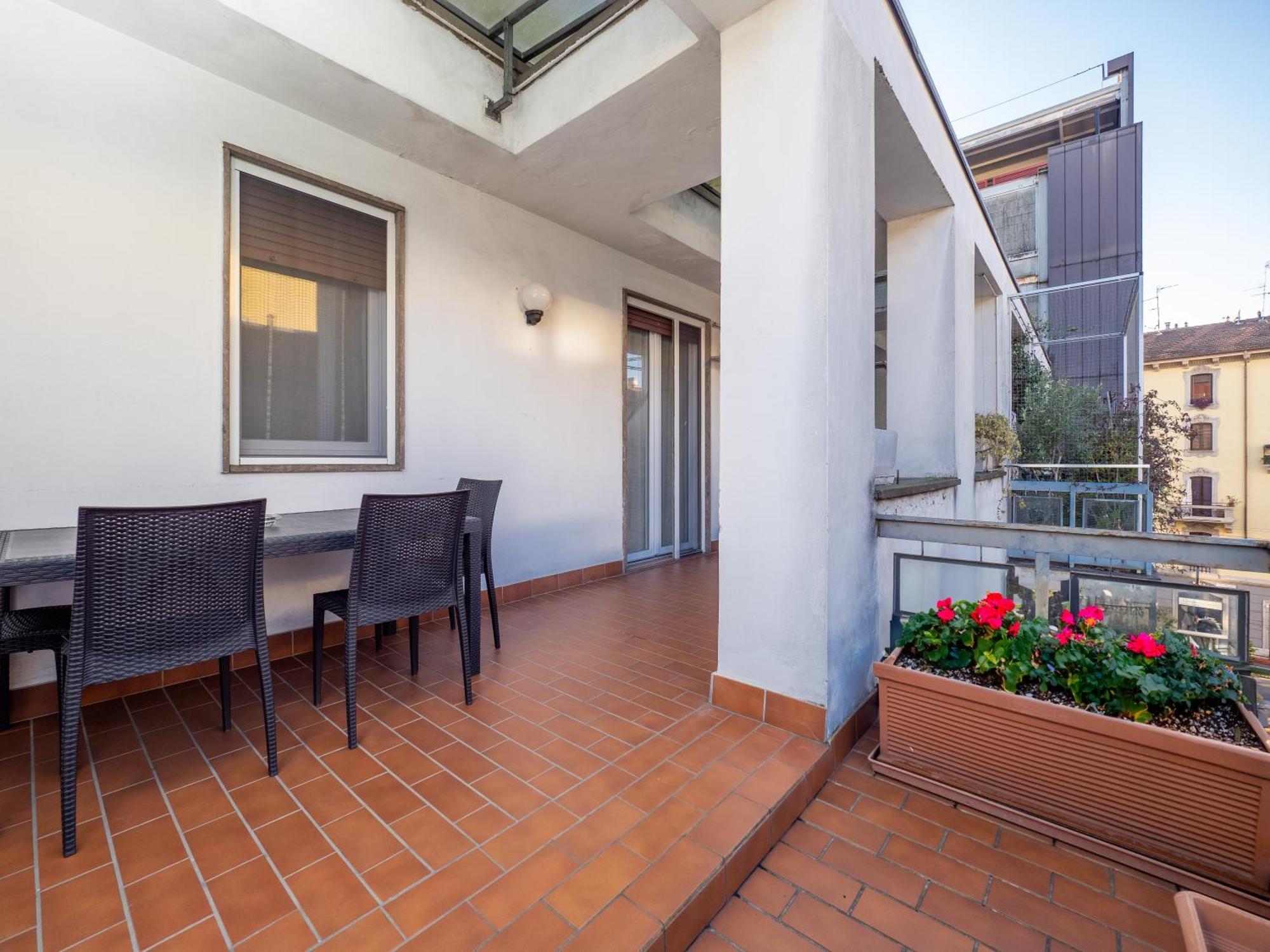 Flat In Center With Terrace, Near Garibaldi Fs Apartment